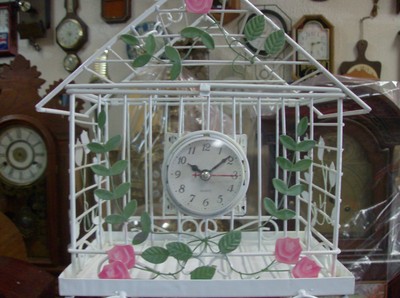 Large Metal Bird Cage Desk/Shelve/Mantel Clock  ( Quartz)  (New IN Box)