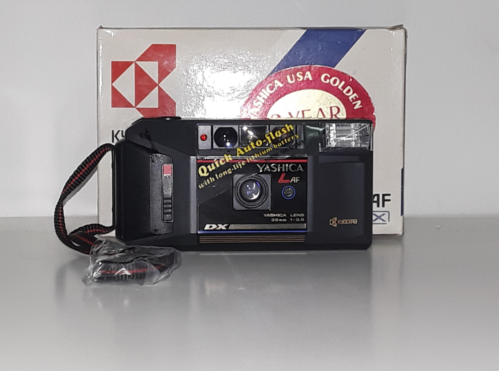フィルムカメラ Yashica Yashica (Kyocera) LAF DX 35mm Film Camera (BRAND NEW!) | eBay