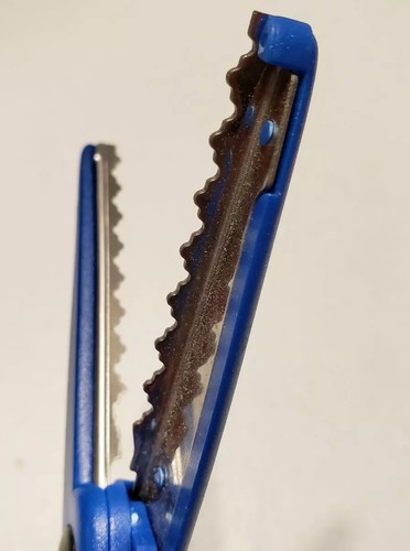 Scrapbooking Scissors Decorative Edge Paper Edgers Lot of 8 #1628