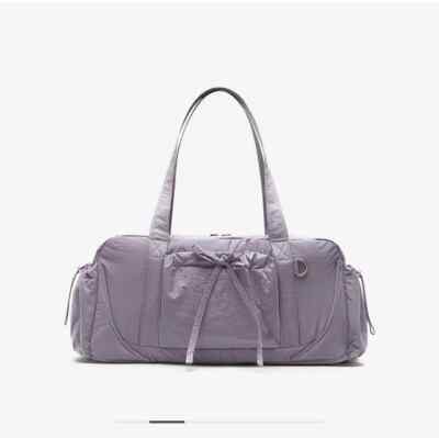 【 New Balance】Glossy Ribbon Duffel Bag /追跡付 New Balance] Glossy Ribbon Duffle Bag – Arielle Store