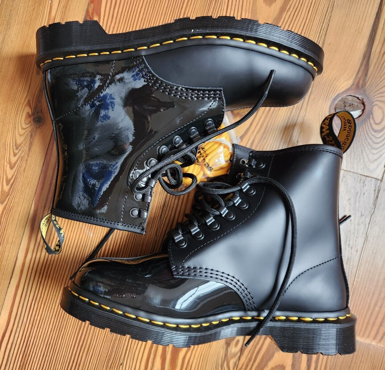 DR MARTENS 1460—PLEASURES patent/matte US Mens 8 NEW IN BOX