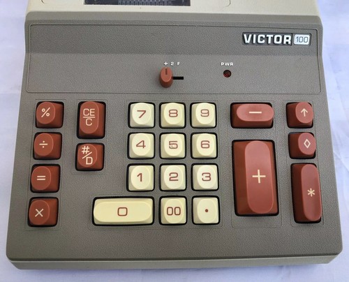 Vintage Victor 100 Electric Desktop Calculator Serial No. 10821963