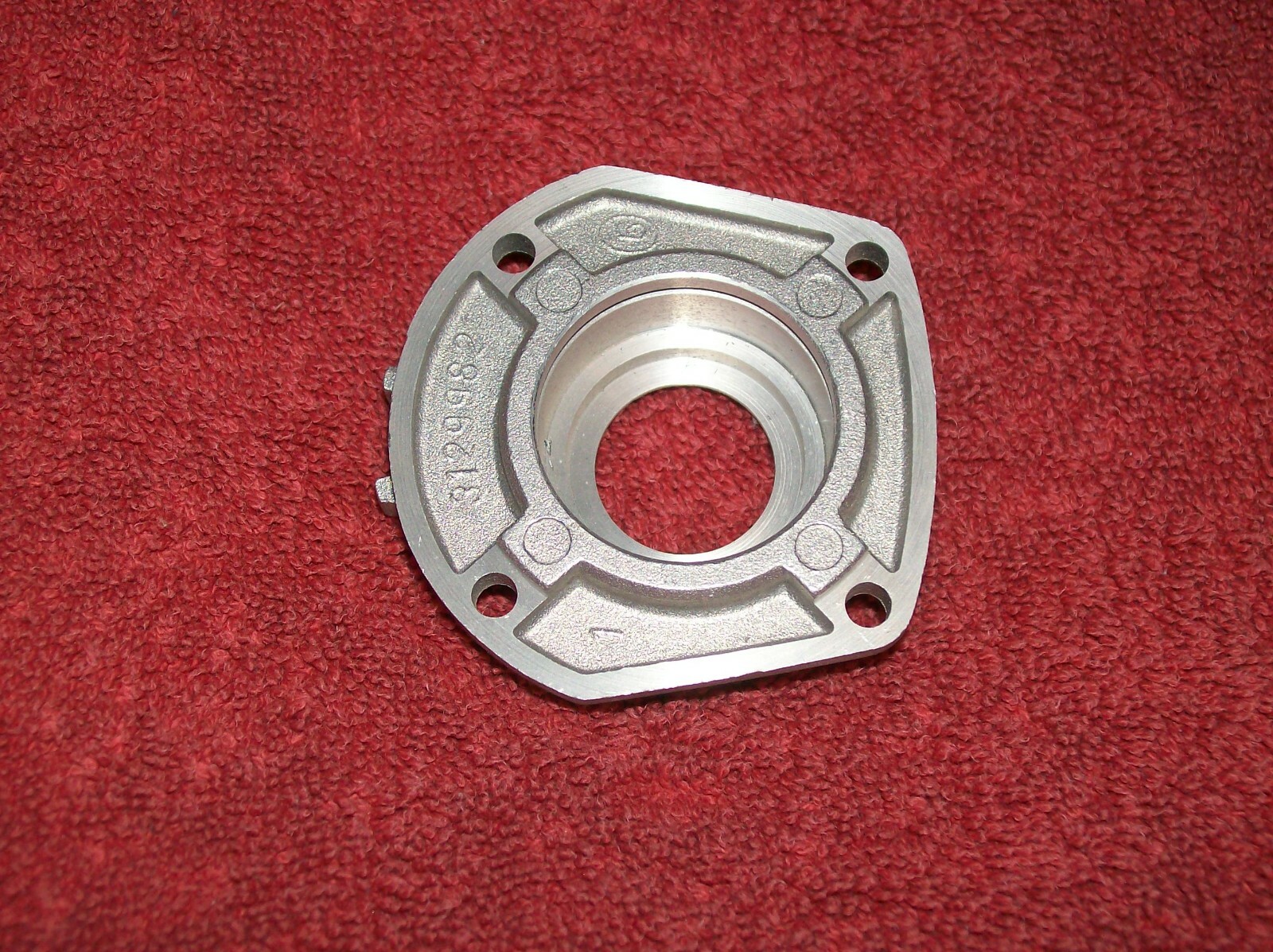 Genuine Makita Bearing Box Part # 312998-2 NOS (B)