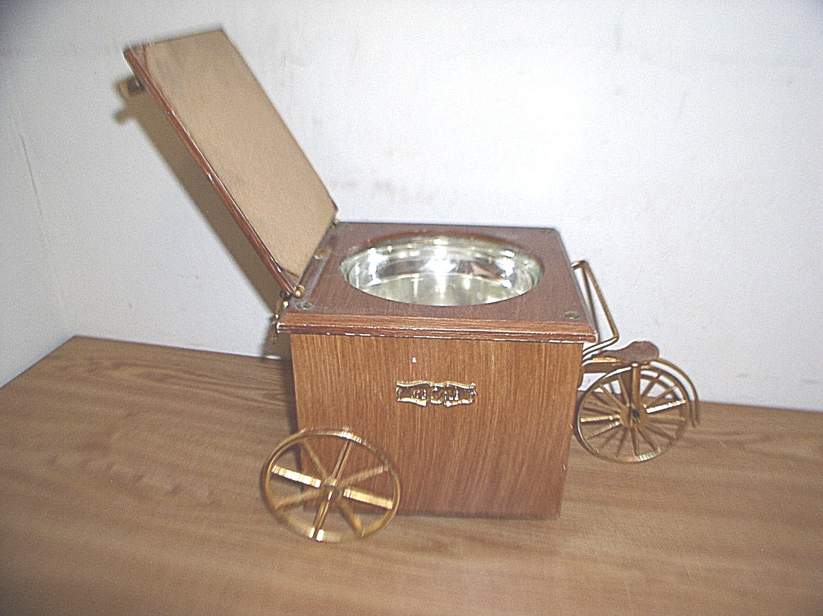 VINTAGE WOODEN AND METAL ICE CYCLE WITH INSIDE GLASS ICE BUCKET