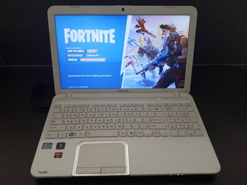 toshiba notebook i5 4gb 750gb 2gb amd radeon fortnite capable laptops gumtree australia wanneroo area mindarie 1206129351 - amd radeon r2 fortnite