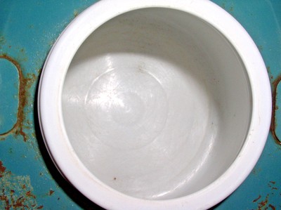 VINTAGE COLEMAN ONE GALLON BLUE-GREEN METAL AND PLASTIC WATER JUG