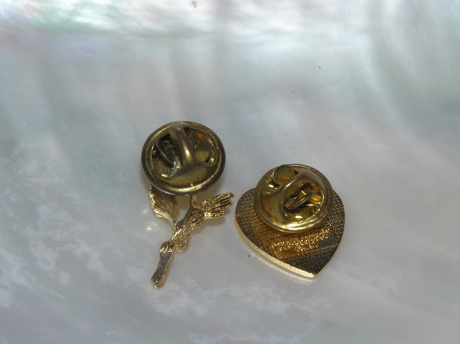 Estate Lot of 2 Small Christian Red Enamel Goldtone Mother Heart & Rose Pin  –