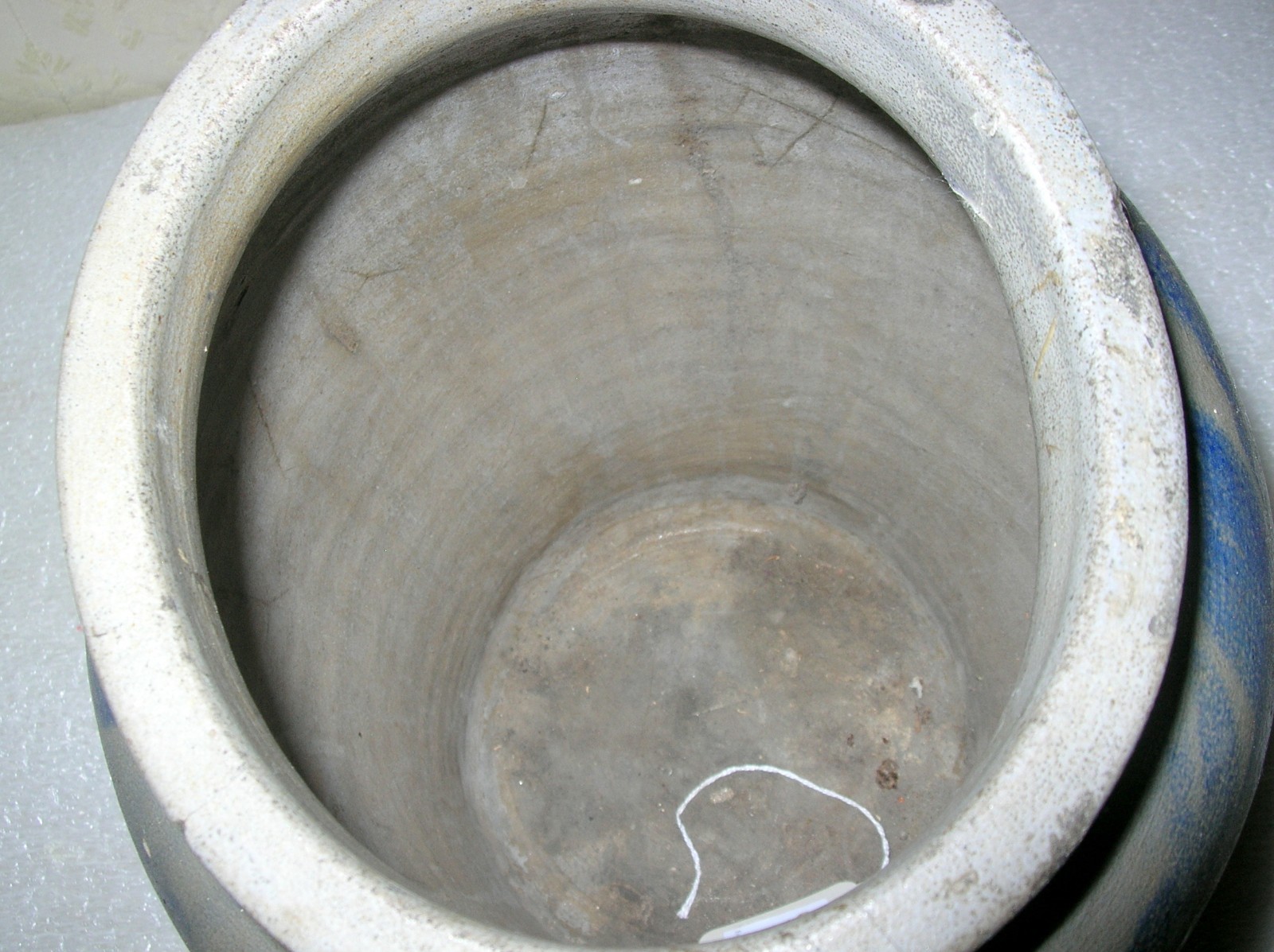 2 GALLON  STONEWARE CROCK ATTRIBUTED  TO  VIRGINIA