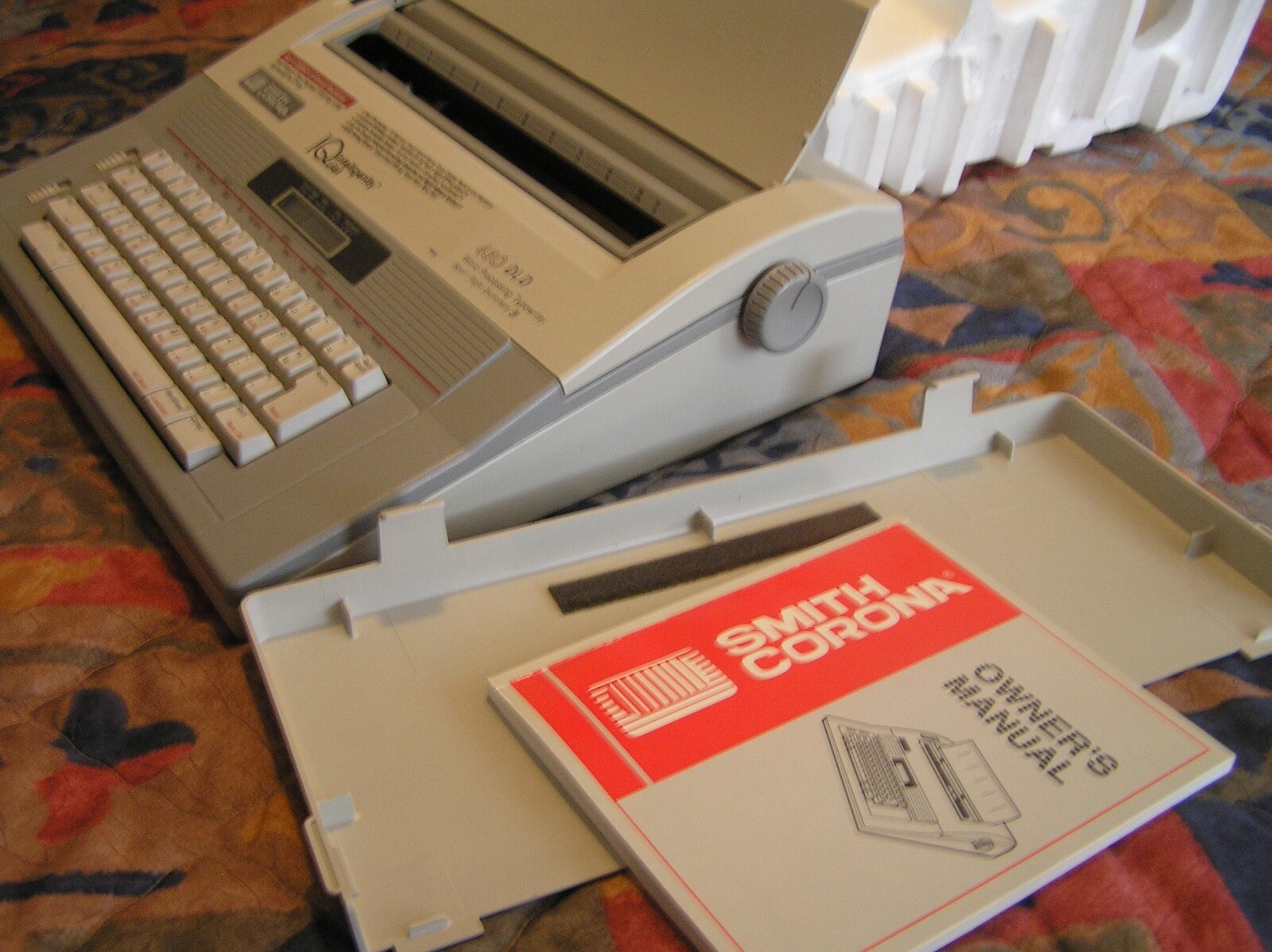 SMITH CORONA ELECTRONIC TYPEWRITER 450DLD MINTY CONDITION IN ORIG.BOX 2 NEW RIBB