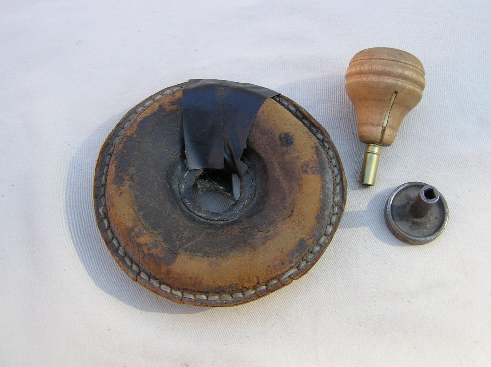 Vintage Engraver's Engraving Ball Block Vise A D Muehlmatt Cin. U.S.A.