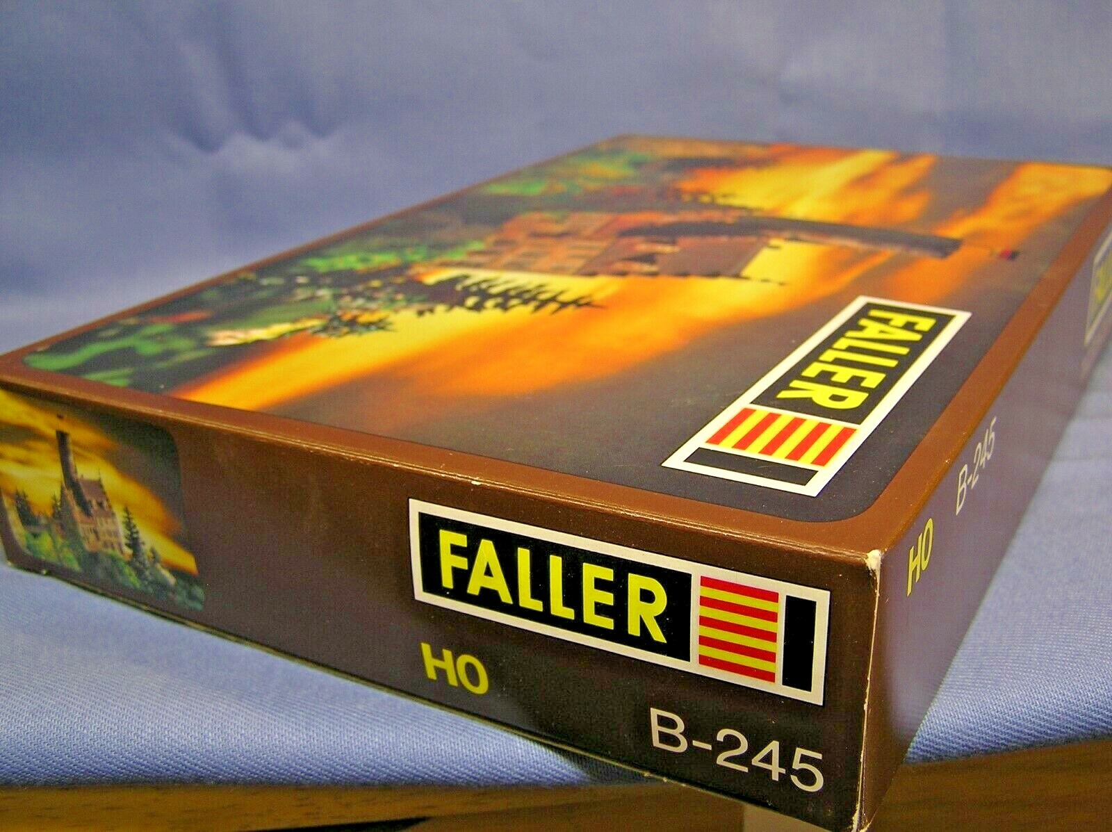 Faller Model Kit B-245 HO scale Castle Lichtenstein Building w/ Tower w/box