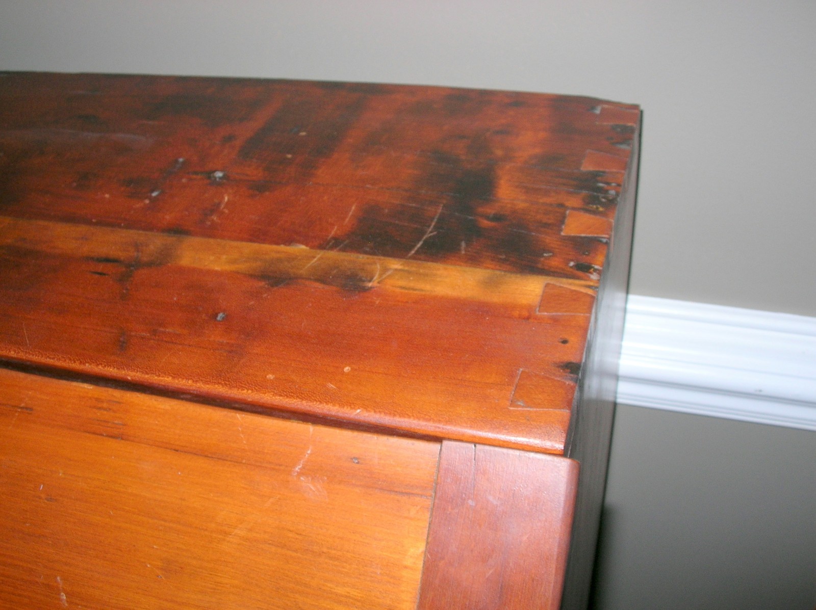 18TH CENTURY COUNTRY SLANT FRONT DESK