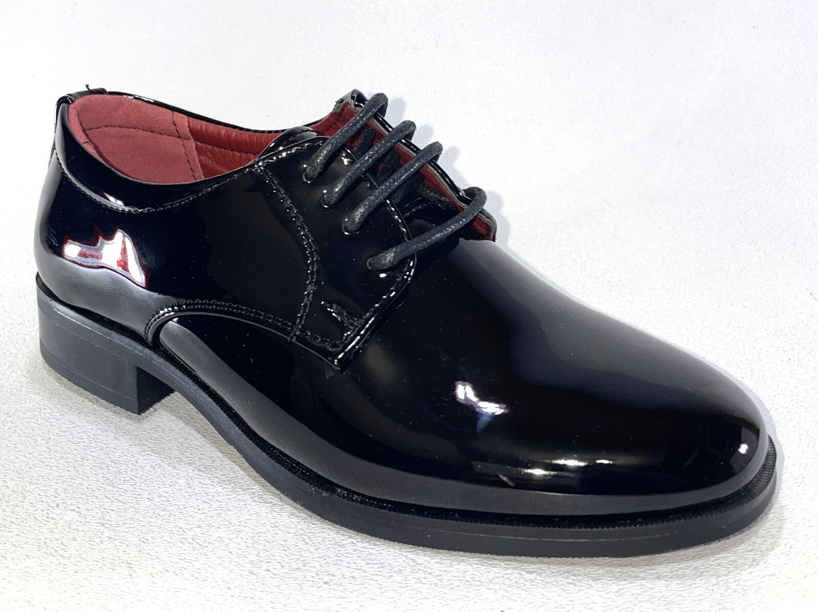 

Лакированные черные туфли для мальчиков Santino Luciano K-382 на шнуровке, Patent black