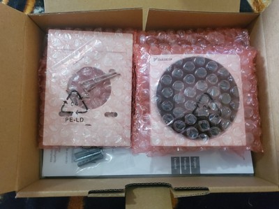 DAIKIN REMOTE CONTROLLER #BRC1H71W , New.