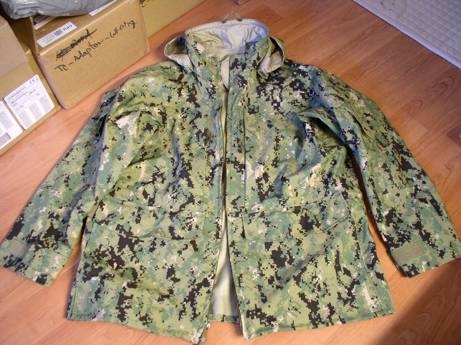 US Navy Seal NWU DEVGRU Type III Digital AOR2 Parka Coat US Navy Seal NWU DEVGRU Type III Digital AOR2 Parka Coat