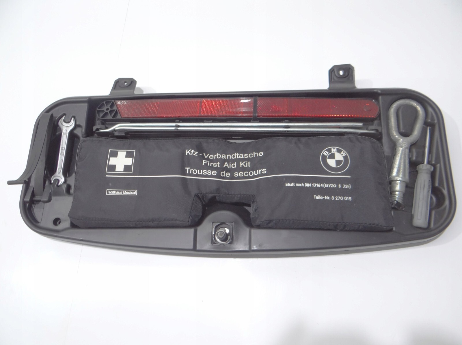 BMW 工具箱 BMW 5 7 Series E60 E65 E66 E67 Trunk Emergency Tool Box