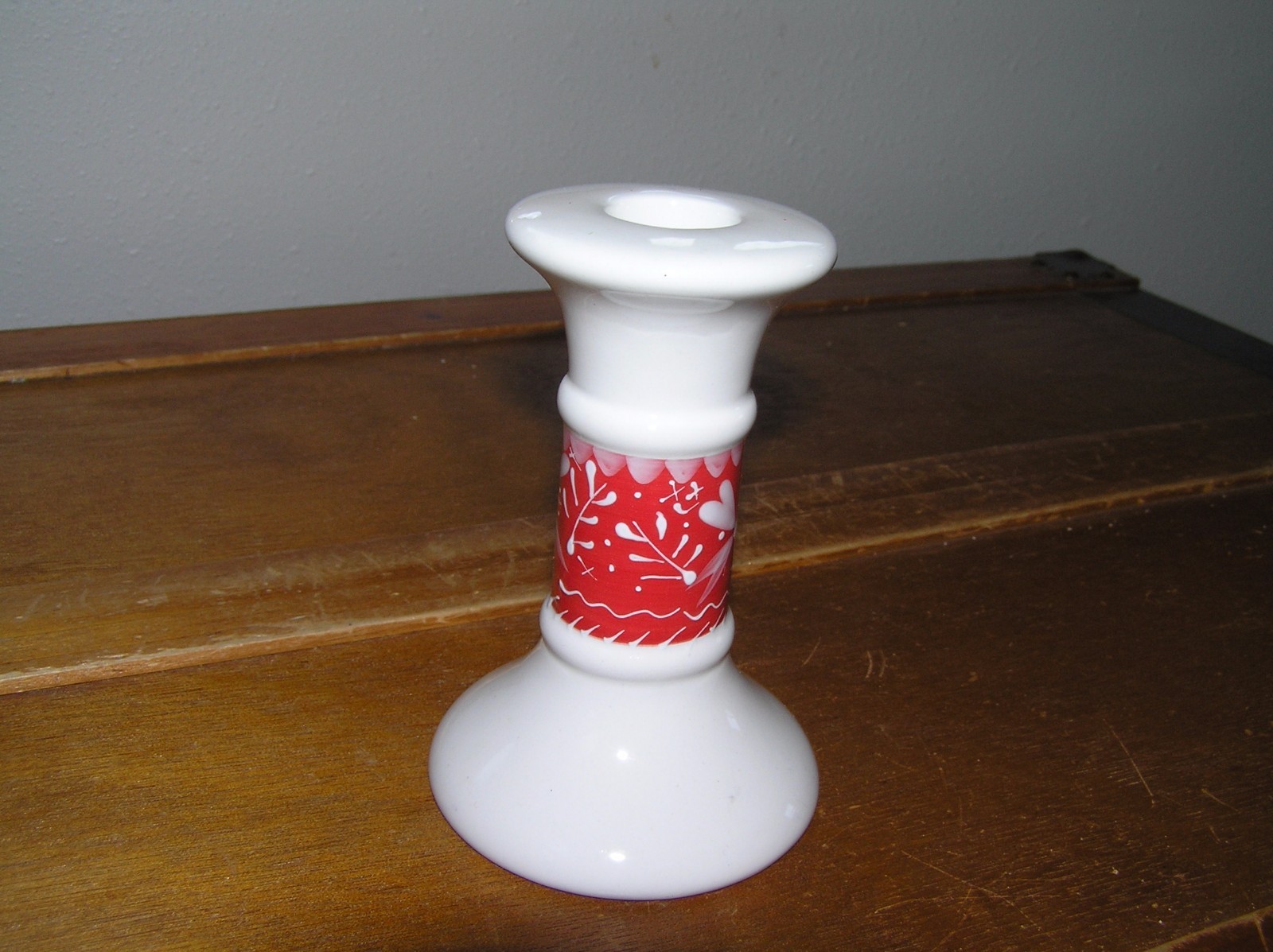 Vintage Land’s End White Ceramic Candlestick Candle Holder w Red Painted Winter