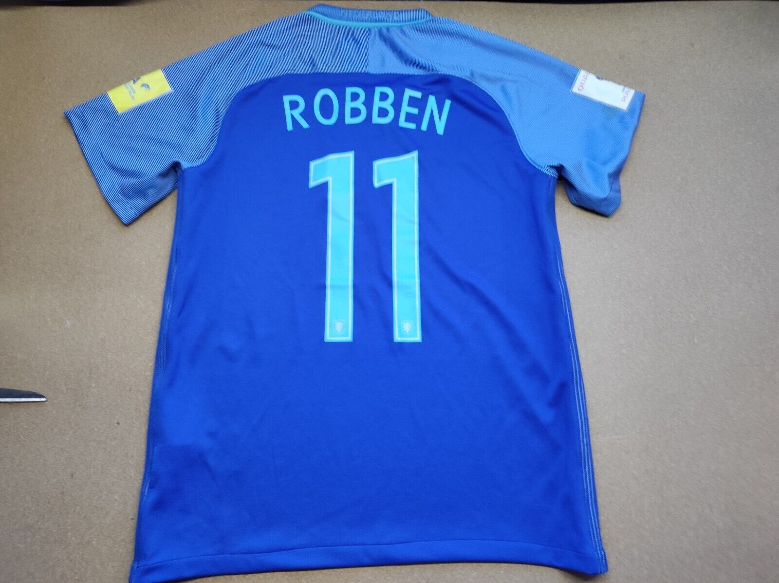 Nike Netherlands 2016 2017 Jersey Size S Arjen Robben #11 Nike Netherlands 2016 2017 Jersey Size S Arjen Robben #11