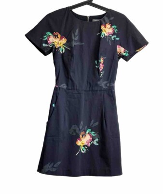 French Connection Woman Pockets Mini Floral Navy Blue Dress Size: 0