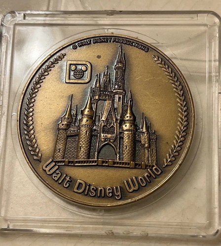 WDW ディズニーワールド 2000年 ミレニアム記念 ブロンズコイン Vintage Walt Disney World Bronze Coin Medal, Rare, Mickey On