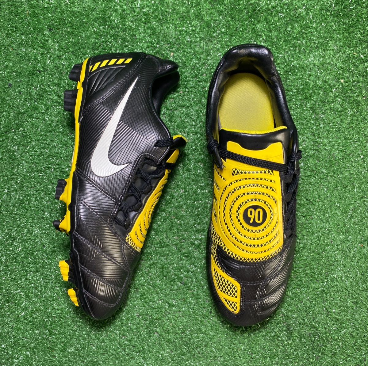 天牌 2-90 計89冊セット OG 2008 Nike Total 90 Ninety II Shoot 7 US LASER FG LEATHER Yellow