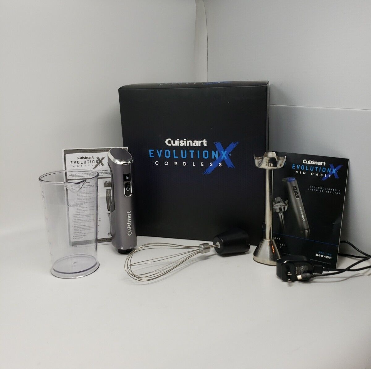 CUISINART EVOLUTION X RHB-100 CORDLESS RECHARGEABLE HAND MIXER SET