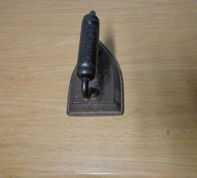 Vtg Geneva Illinois Cast Iron Sad Iron 5 point star w #6 - Door Stop - decor