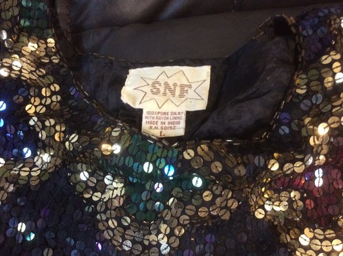 VINTAGE SNF BEADED & SEQUIN TOP & SHORT SET SIZE L