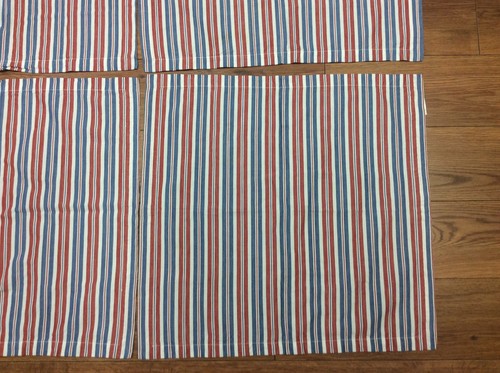 CRATE AND BARREL NAPKINS SET OF 4 