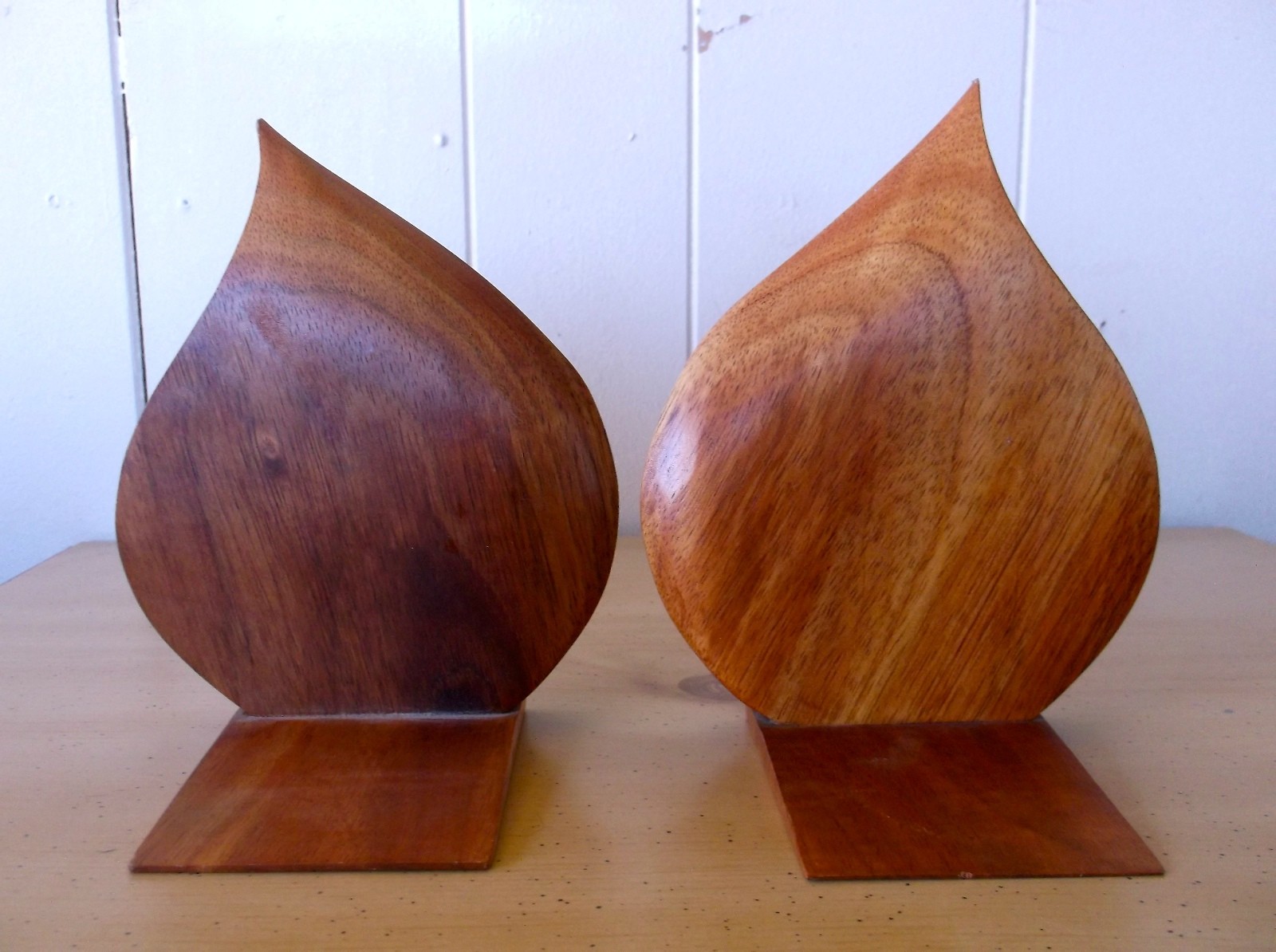 Book Ends Vintage Hawaiian Koa Wood Anthuriums h6.5