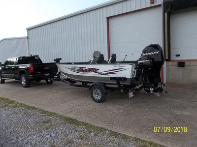 2012 LUND 1775 IMPACT