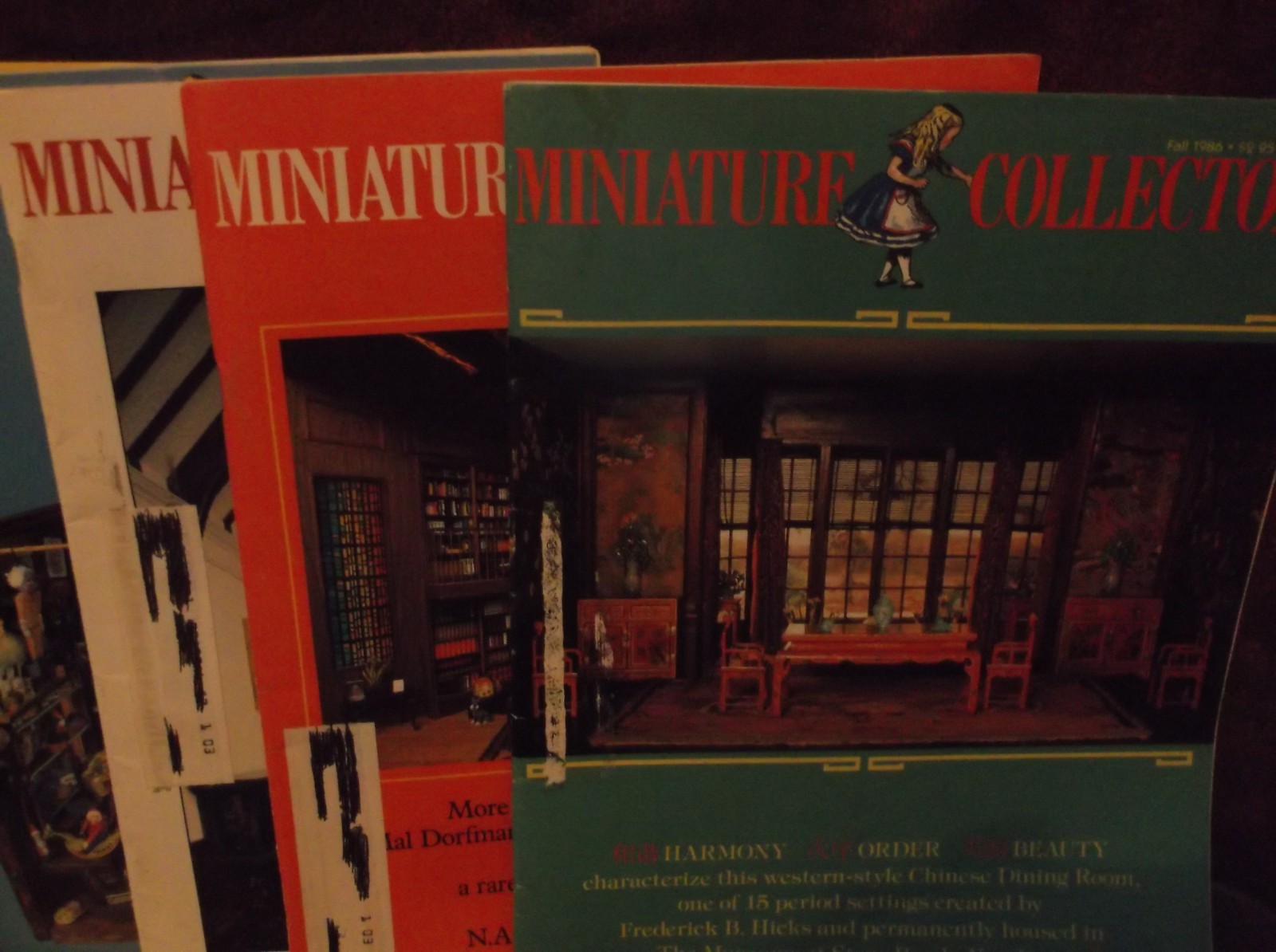 9 Vintage Dollhouse Miniatures Magazines!!!