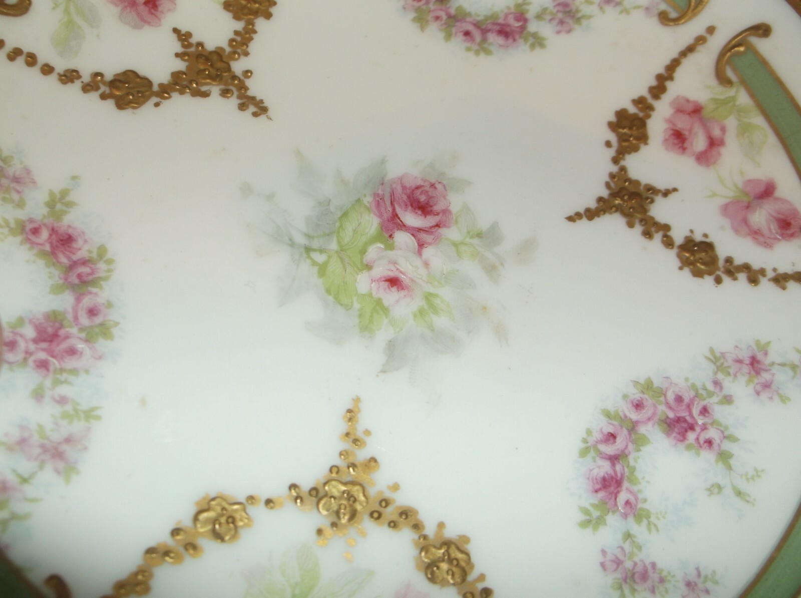 ANTIQUE MINIATURE ROSE MOTIF HAND PAINTED PORCELAIN COMPOTE/MADE IN FRANCE