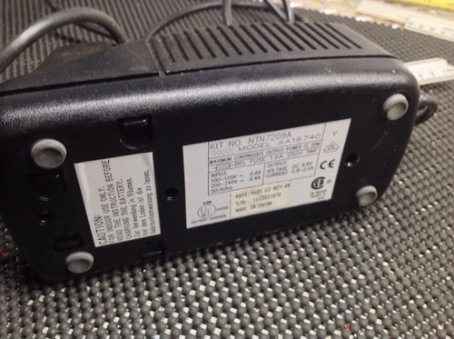 Motorola 7209A charger for XTS series HT1000 MT2000 JT1000 XTS 3000/5000 XTS2500