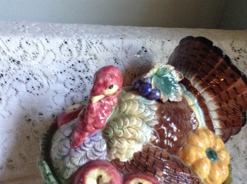 COLORFUL FITZ AND FLOYD CERAMIC TURKEY TUREEN,1993 1 1/4 QT. LOVELY GLAZE.