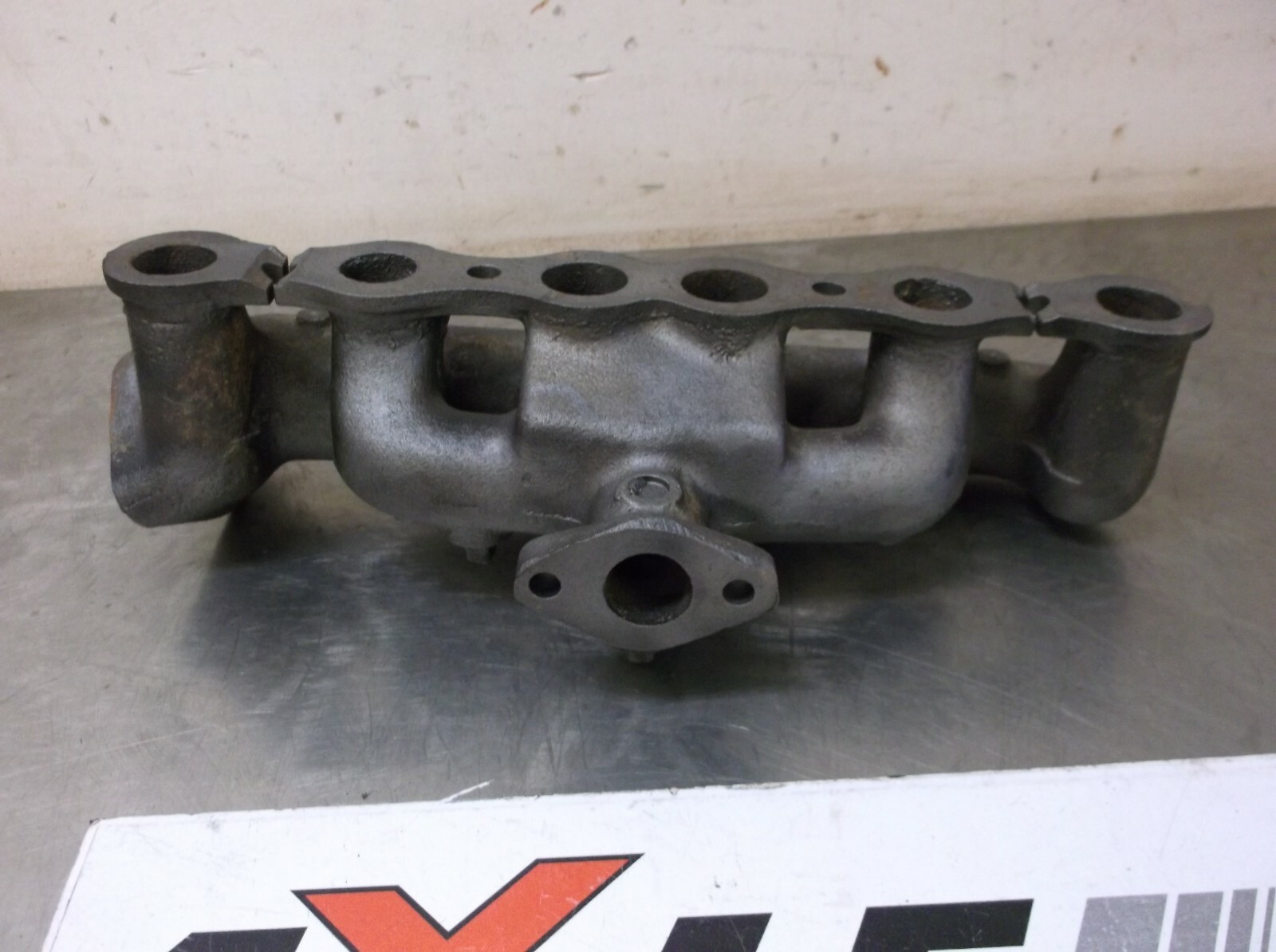 WAUKESHA FORKLIFT 4 CYLINDER INTAKE EXHAUST MANIFOLD CAST IRON
