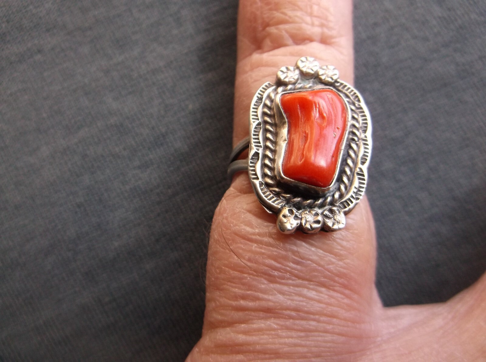 Vintage Silver Ladies Coral Stone Ring