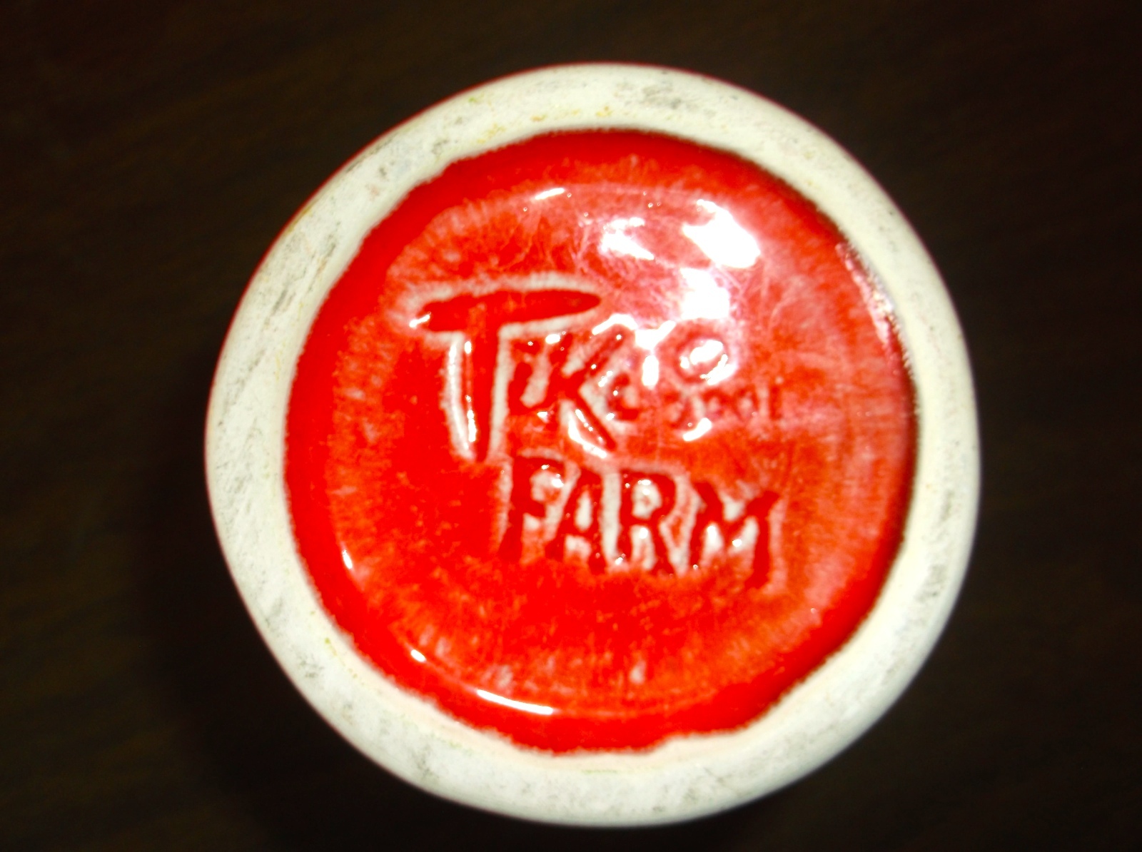 Tiki Farm Mug Fang Drew Brophy 2001 red & white glaze Rare Retired Excellent