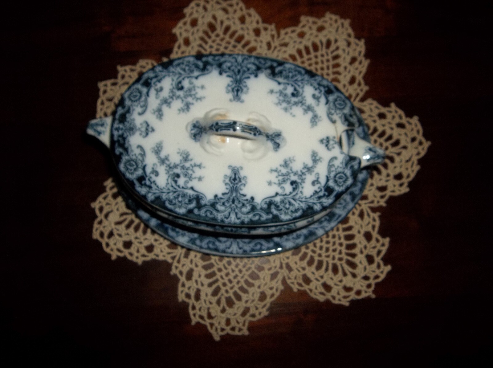 ANTIQUE FLOW BLUE SOUP TUREEN W/ UNDER PLATE & LID DISH NO LADEL GRAVY DISH.