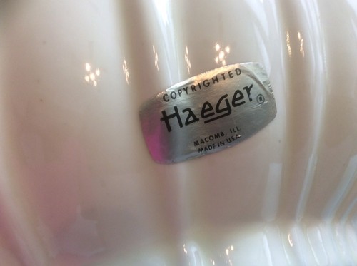 VINTAGE Haegar Planter 40208 USA CREAM Ribbed 3 1/4