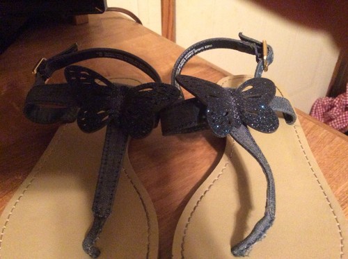 Childrens Place Size 12 Sandals In Guc