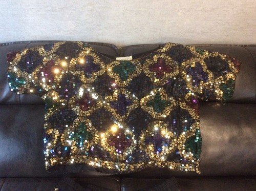 VINTAGE SNF BEADED & SEQUIN TOP & SHORT SET SIZE L