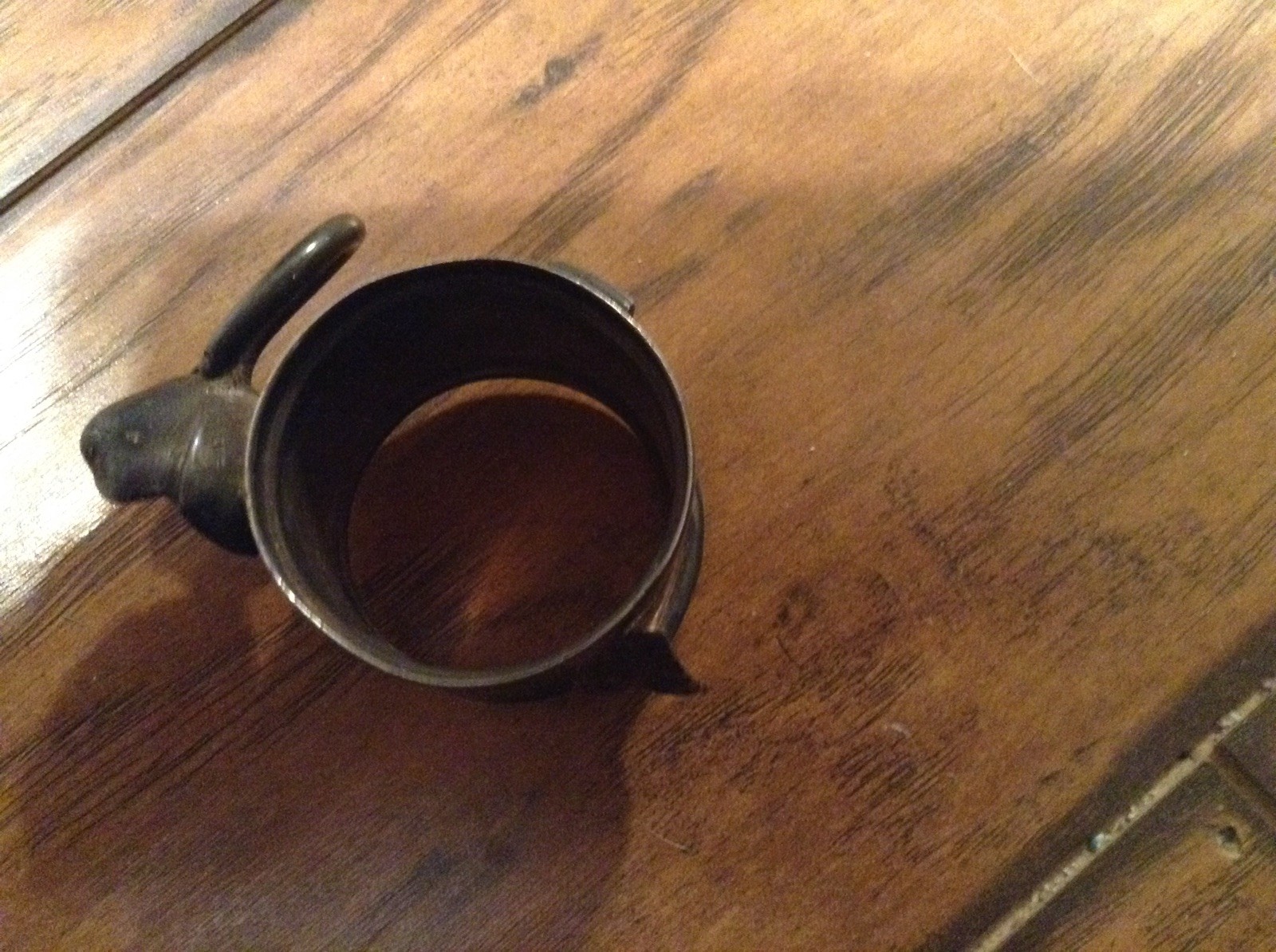 VICTORIAN MERIDEN B COMPANY SILVER PLATED FIGURAL NAPKIN RING, flower #294