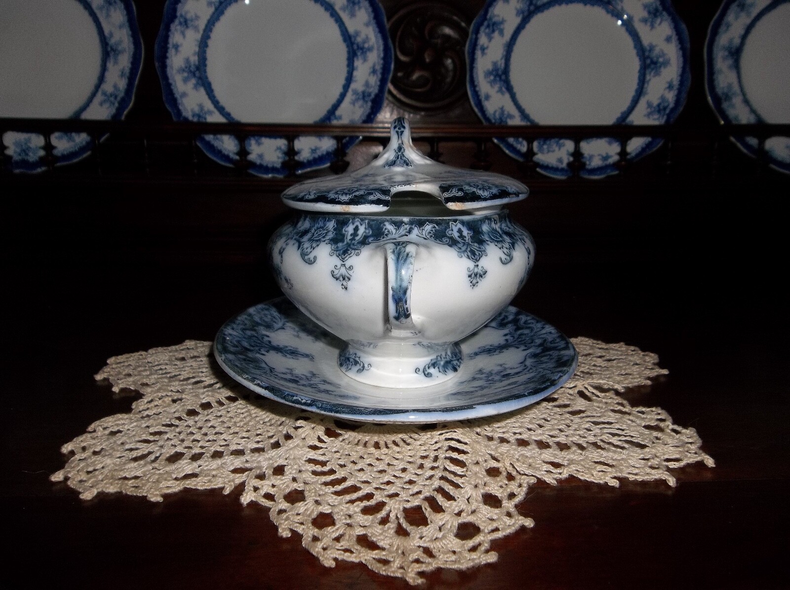 ANTIQUE FLOW BLUE SOUP TUREEN W/ UNDER PLATE & LID DISH NO LADEL GRAVY DISH.