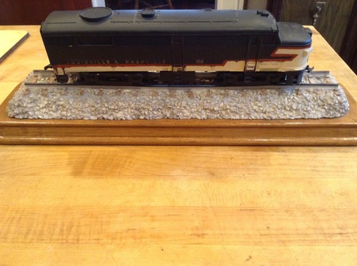 Louisville Nashville Scale Railroad Train Freight Collectable 356 L N EUC