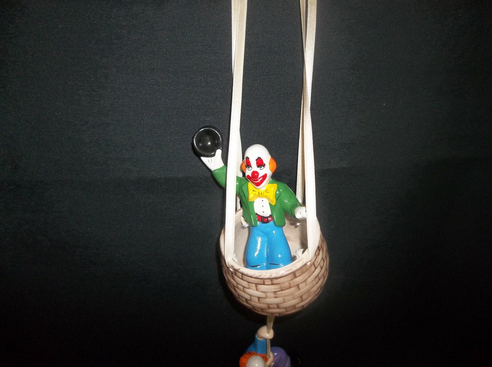 VINTAGE CERAMIC CLOWN HANGING HOT AIR BALLOON