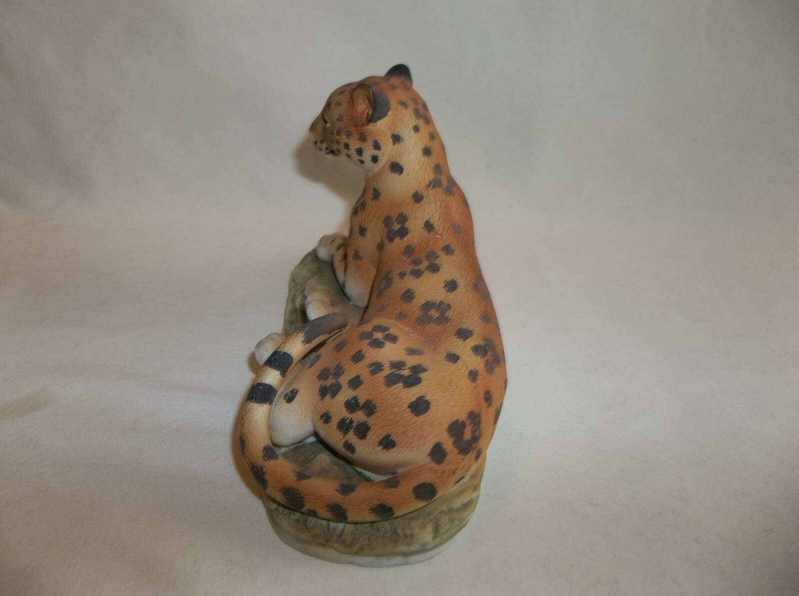 VINTAGE CERAMIC LEOPARD FIGURE BY LEFTON KW6703