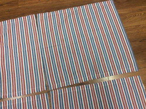 CRATE AND BARREL NAPKINS SET OF 4 