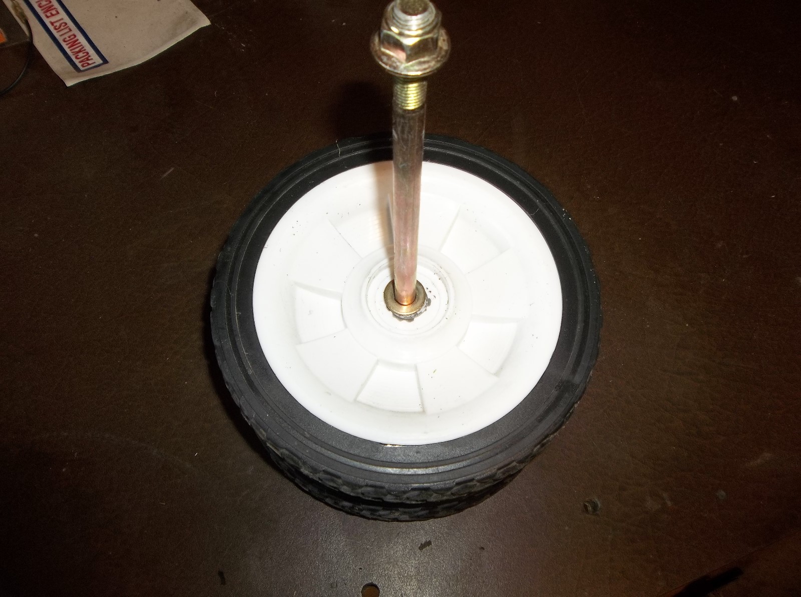 EARTHQUAKE EDGER WE43 REAR WHEEL W/ AXLE