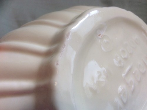 VINTAGE Haegar Planter 40208 USA CREAM Ribbed 3 1/4